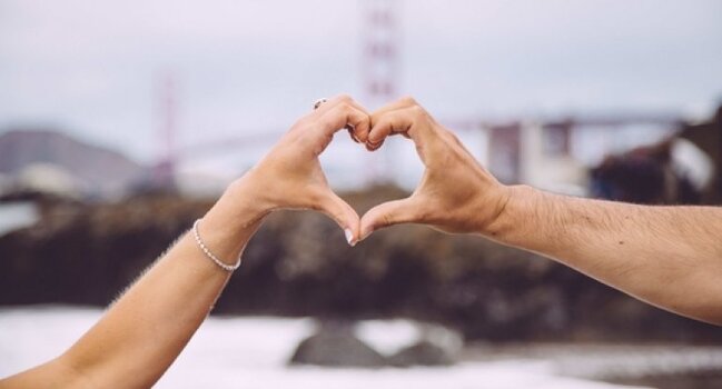 Aşiq olmağın ürəklə heç bir əlaqəsi yox imiş, sən demə...