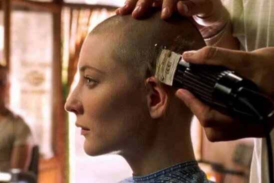 İrina Vereşuk: "Əsir düşən qadın hərbçilərimizin başlarını keçəl qırxır və soyundururlar"