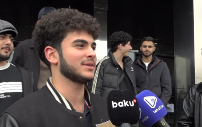 "Yerdəki 100 manatı götürmək istəyəndə yıxıldı" - Video