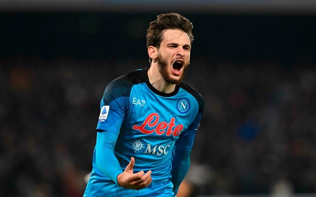 "Napoli" Xviça Kvaratsxeliyanın maaşını artırmağı düşünür