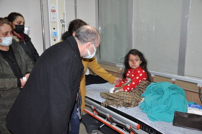 Uşağı son anda xilas etdi - VİDEO