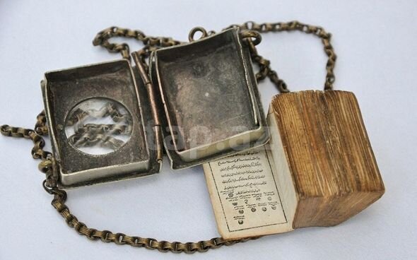 Bakıda yarım milyona Quran satılır? - FOTO