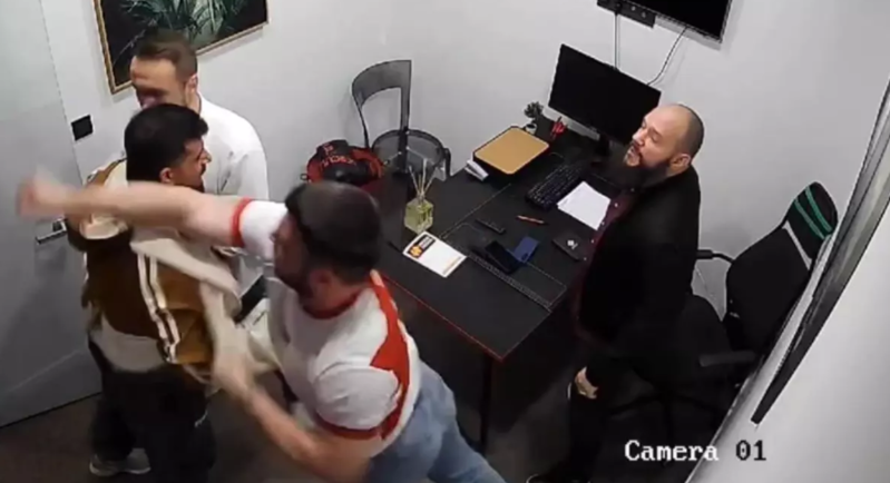 Milli idmançıya silah çəkib döyən zal sahibi məhkəmədə: "Peşman deyiləm" - VİDEO