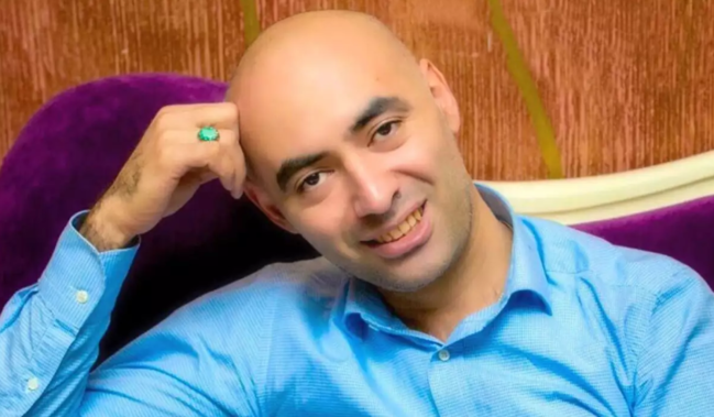 Zirəddin Rzayev mahnı oxudu