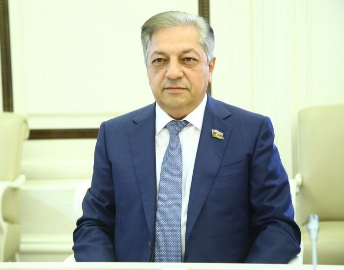 Gömrük Komitəsi və Cavanşir Feyziyevə məxsus olduğu bildirilən QSC arasında çəkişmə davam edir