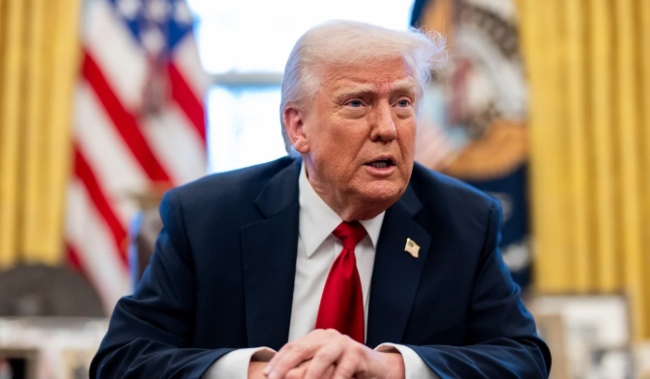 Donald Tramp uşaqların az peyvəndlənməsi məsələsində niyə israr edir?