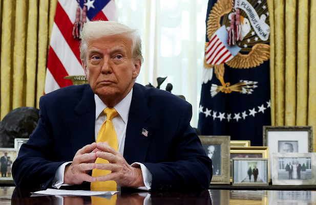 Tramp: " İranda məktəbə edilən hücuma görə Tehran məsuliyyət daşıyır"