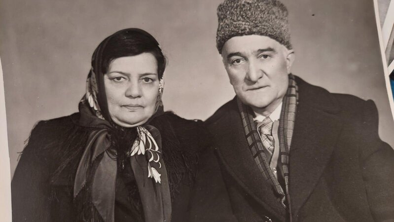 "Ermənilər atamgili teatrın binasına salıb..." - "Bizim Cəbiş müəllim"in qızı