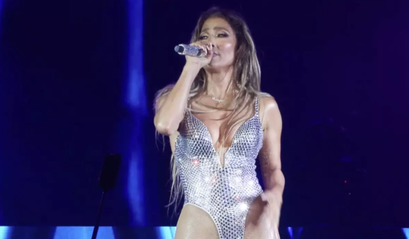 İstanbulda Jennifer Lopez-in "Meet & Greet" görüşməsi son anda ləğv edildi – 1,5 milyon TL ödəyən pərəstişkarlara pul geri qaytarılacaq