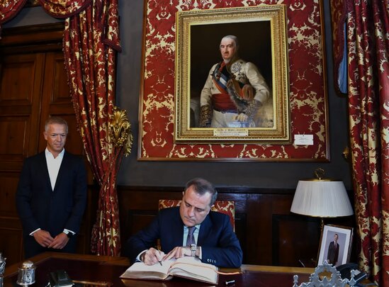 Ceyhun Bayramov İspaniya Senatının sədri Ander Xil Qarsiya ilə görüşüb