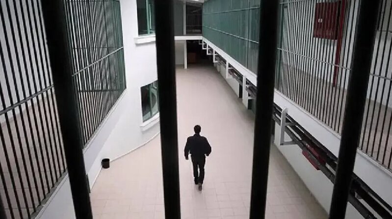 Həbsxanada başlayan mübahisə qanla bitdi: 21 nəfər xəstəxanalıq oldu