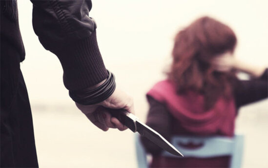 Tovuzda kişi arvadının başını kəsərək öldürdü