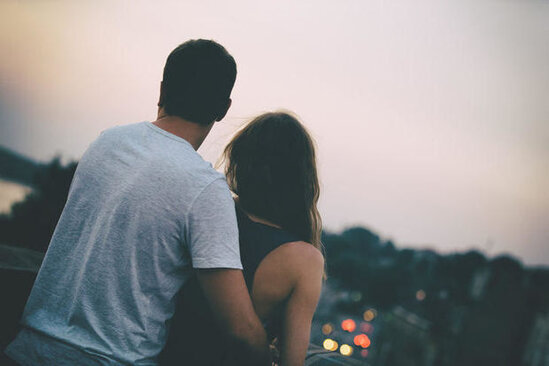 Sabirabadda qadın əvvəl zəhər içdi, sonra özünü yandırdı, əri isə...