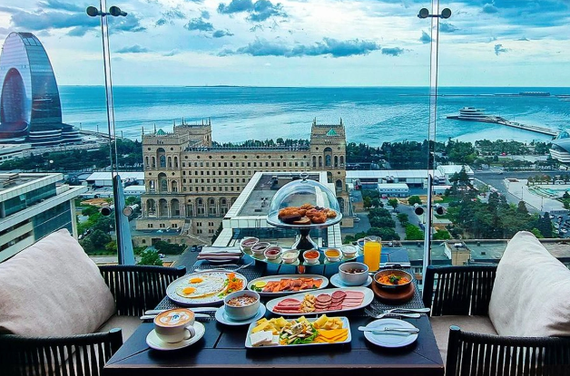 COP29-la bağlı Bakıya gələcək qonaqlara bu yeməklər veriləcək