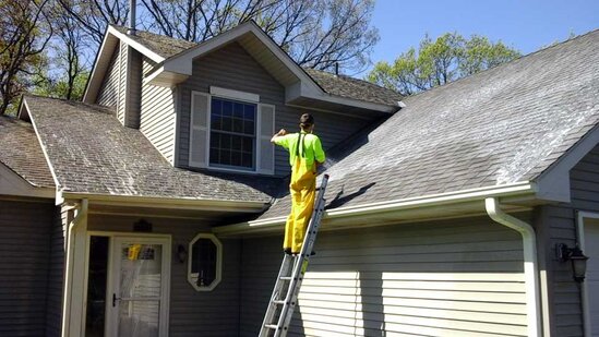 Dərsə gedən bir uşaq çıxdı dam üstə qoçaq... - VİDEO