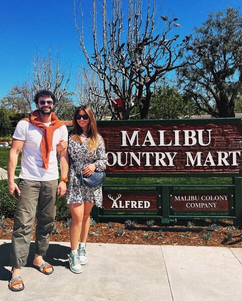 Van Dammın azərbaycanlı gəlini Malibuda istirahət edir - FOTOLAR