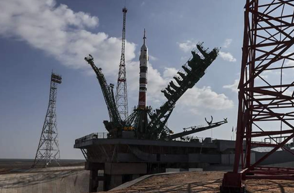 Qazaxıstanda bir qrup fransız Baykonur kosmodromuna daxil olmağa cəhd edib