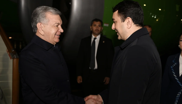 Şavkat Mirziyoyev Azərbaycana səfərə gəlib