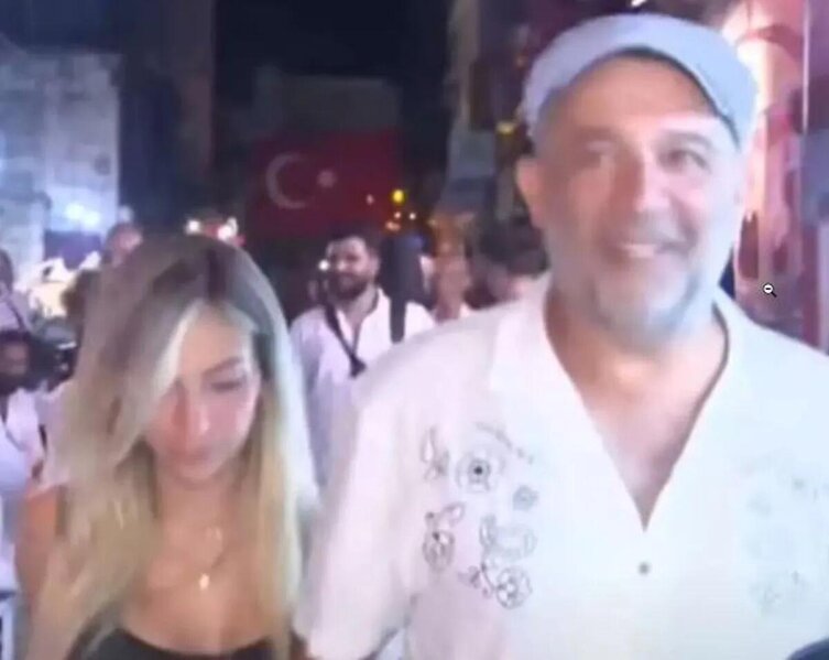 "Arka Sokaklar"ın aktyoru özündən 15 yaş kiçik həyat yoldaşı ilə görüntüləndi - FOTO