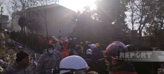 Azərbaycanın xilasediciləri dağıntılar altından 198 saatdan sonra 2 nəfəri sağ çıxarıb - FOTO