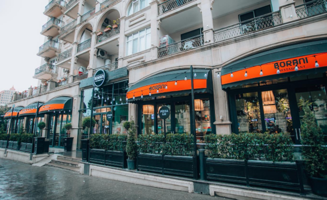 "Boranı" restoranının sahibi Etibar adlı şəxs tərəfindən Babək prospektində ağaclar kəsilib?- Video