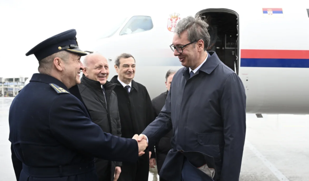 Serbiya prezidenti Azərbaycana səfərə gəlib - FOTO