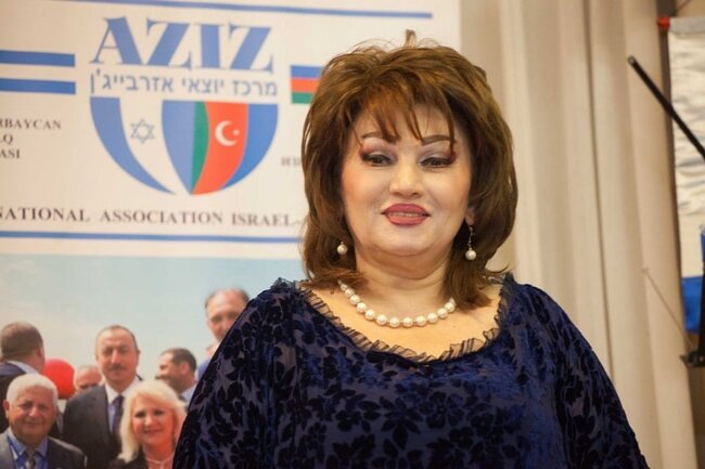 Xalq artisti gənc həmkarlarına SƏSLƏNDİ: "Musiqimizi bəsitləşdirməyin"