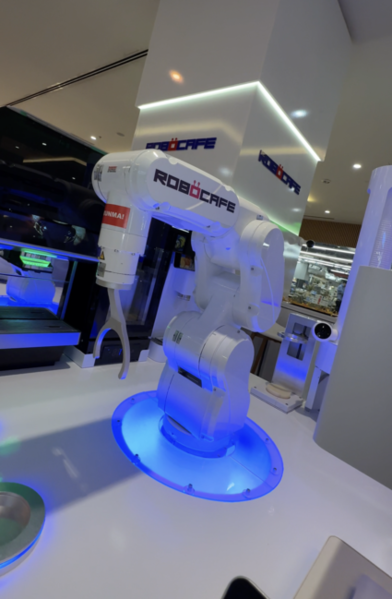 Bakıda ilk RoboCafe