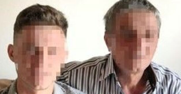 Atasını bıçaqlayıb intihar etdi