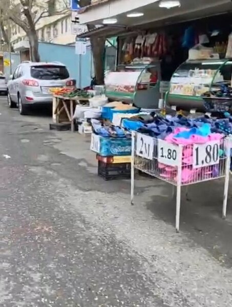 "Vosmoy" bazarının ətrafında küçə ticarəti yığışdırıldı - Fotolar