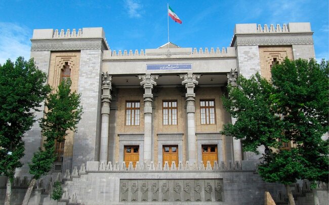 İran XİN: ABŞ-nin hərbi təcavüzünə bütün gücümüzlə müqavimət göstərmək haqqımız var