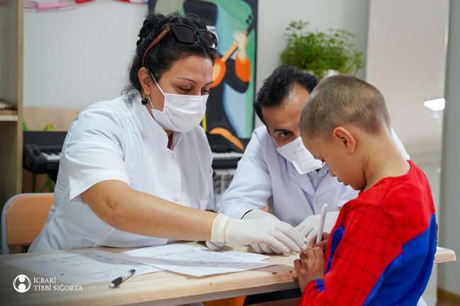 Övladı virusa yoluxan valideynlərə XƏBƏRDARLIQ - 1-7 yaş arasında uşaqlar... - VİDEO