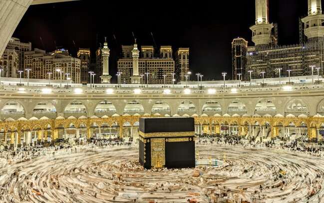 Həccə icazəsiz gedənlərə cəza - 26 min, 10 il giriş qadağası