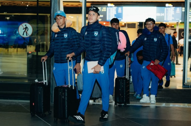 FIFA U-15 Dünya Çempionatı və Festivalının ilk iştirakçısı Azərbaycana gəlib - Foto