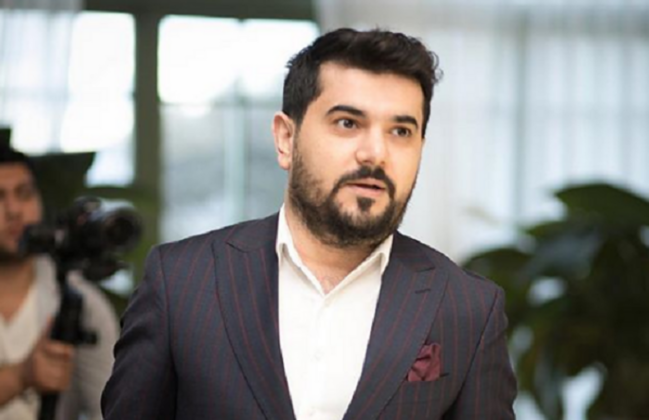 "Fəlakət" bahalı avtomobili ilə GÖRÜNTÜLƏNDİ - nömrəsi maşın qiymətinə... - VİDEO