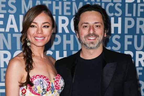 İlon Mask dostunun arvadı ilə eşq yaşaması xəbərindən DANIŞDI - FOTO