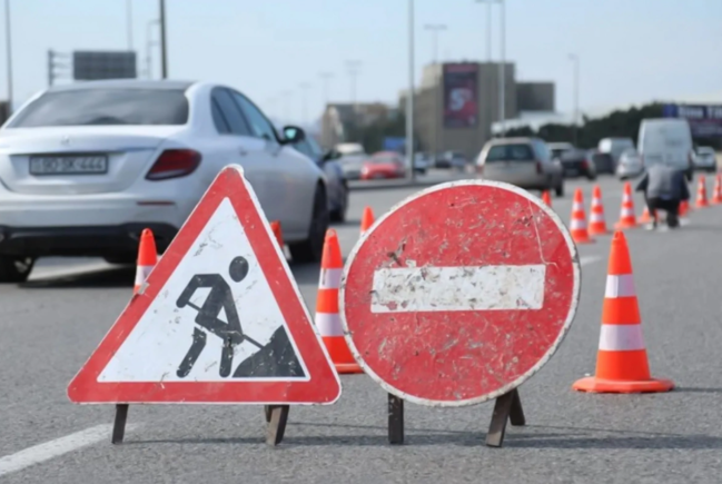 Sürücülərin NƏZƏRİNƏ: Bir küçədə nəqliyyatın hərəkəti tam MƏHDUDLAŞDIRILACAQ