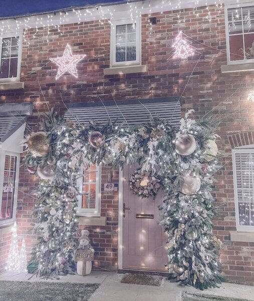 Yeni il üçün evin bəzəyinə görün nə qədər pul xərclədi - Heyrətamiz alındı - FOTO