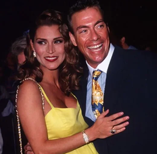 Azərbaycanlı gəlini olan və 5 dəfə evlənən Van Dammın ailəsində XOŞ GÜN - FOTO