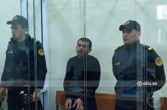 Sevgilisini daşla öldürməkdə təqsirləndirilən şəxs məhkəmədə hadisədən danışdı