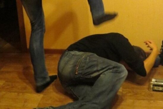 Bakıda ər arvadı ilə başqasının yazışmasını tutdu: Kişini oğurladılar, təhqir edib videoya çəkdilər - MƏHKƏMƏ