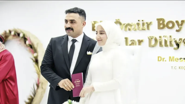 Onu dağıntılar altından çıxaranla ailə qurdu - Fotolar