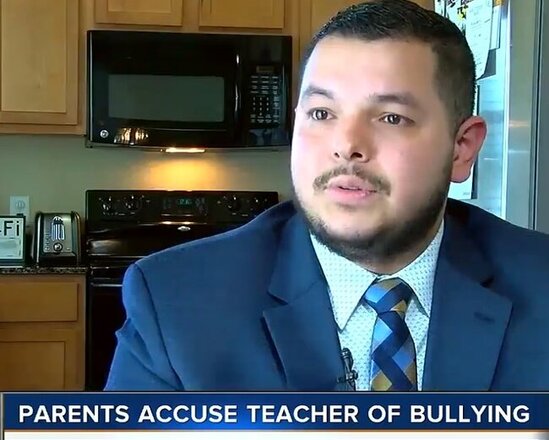 Qızının saçına dinləmə cihazı yerləşdirdi: Qulaq asanda ŞOK OLDU - Qadın... / FOTOLAR