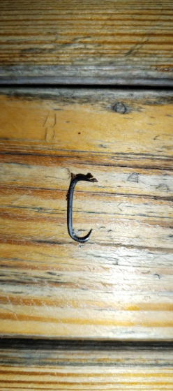 Uşaqlar üçün satılan məhsulun içindən dəmir parçası çıxdı