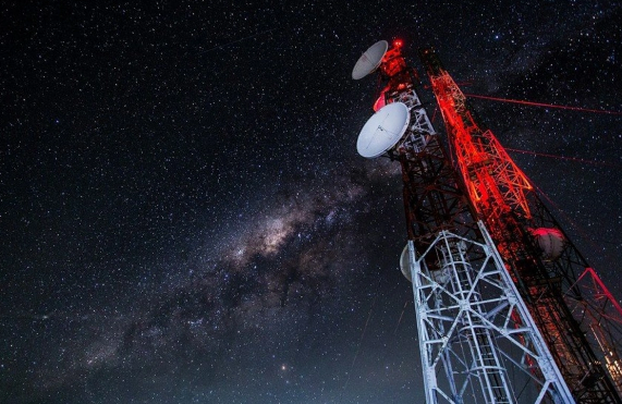 "Qiyamət günü" radiostansiyası yenə mesaj göndərdi: Qəribə sözlər nə anlama gəlir?