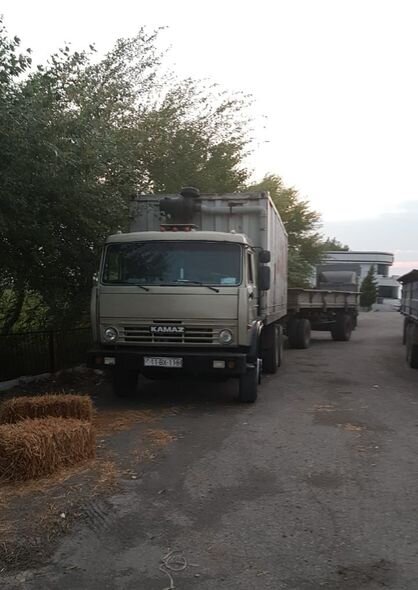 Dövlət nömrə nişanı olmadan yük maşınları idarə edənlər saxlanıldılar - FOTO