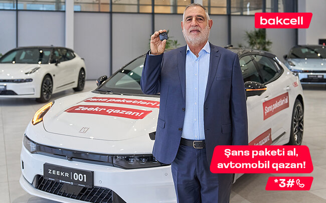 Lotereyanın şanslı qalibi "Zeekr 001"-in açarını təhvil aldı!