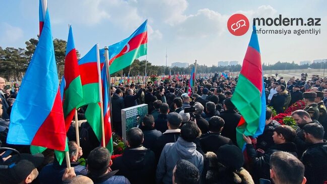 Orxan Əsgərovun son mənzili - Dəfnə nazirlər də gəldi