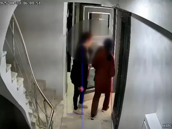 Zəlzələ zamanı sakinlərin qorxu ilə tərk etdikləri evlərə oğurluq üçün girdilər - VİDEO