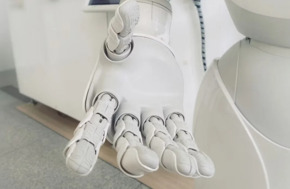 Yaponiyada insanlarla danışan "dindar" robot yaradıldı